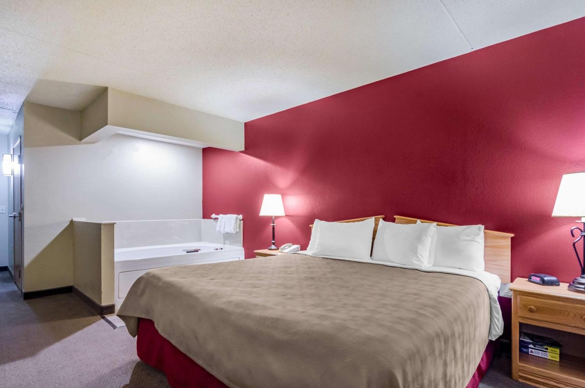 Rodeway Inn Hesston Eksteriør billede